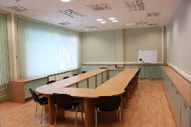 Вид от двери Переговорная